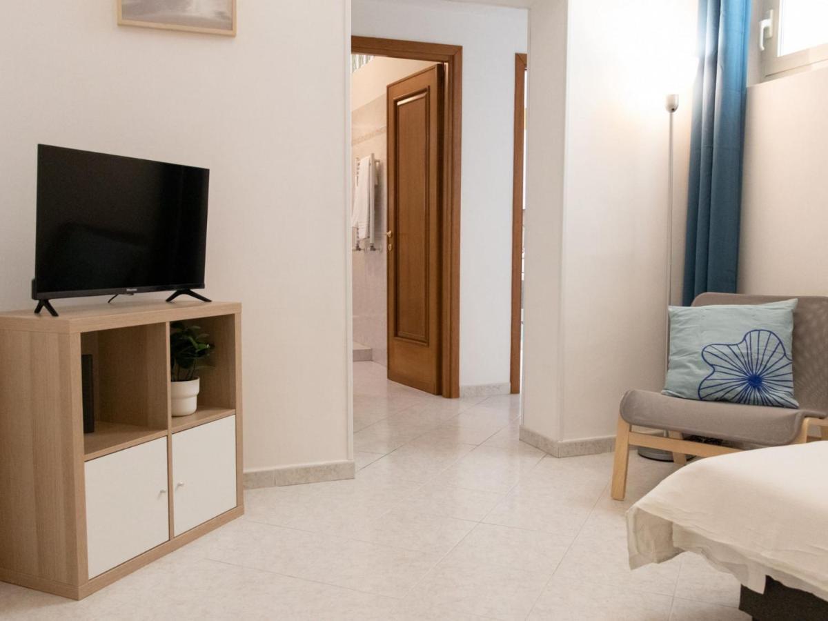 The Best Rent - Lovely Two-Bedroom Apartment Near Termini Station Rome Exterior photo